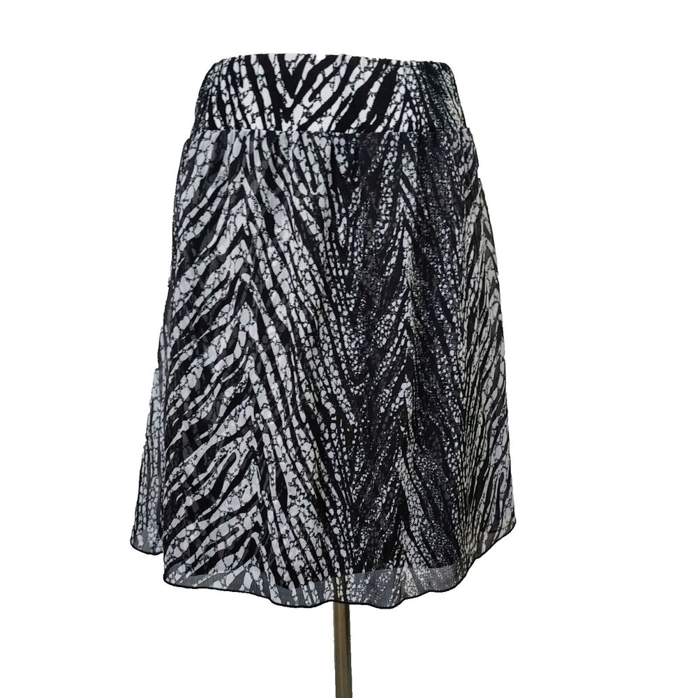 Chico's Skirt Overlay Size 3 Womens XL Stretch Elastic Waist Black White Flowy